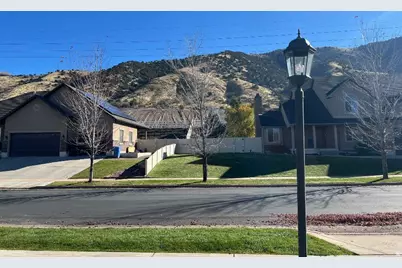 1211 Grandview Dr, Providence, UT 84332 - Photo 4