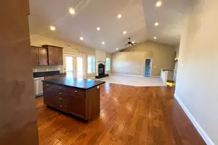 1211 Grandview Dr, Providence, UT 84332 - Photo 12