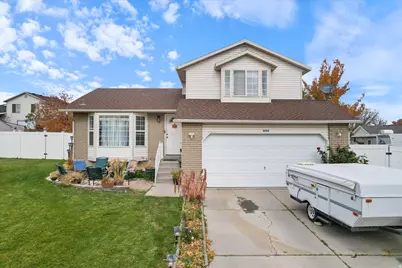 5352 W Cassatt Cir, Kearns, UT 84118 - Photo 8