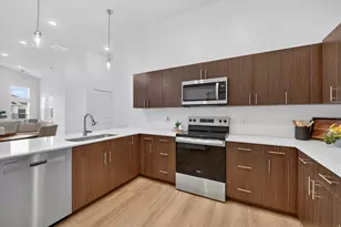 1497 N Saratoga View Ln, Saratoga Springs, UT 84045 - Photo 10