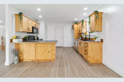 2199 S Morgan Rd, Saratoga Springs, UT 84045 - Photo 28