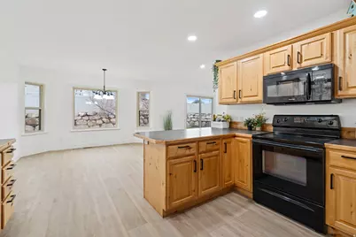 2199 S Morgan Rd, Saratoga Springs, UT 84045 - Photo 32