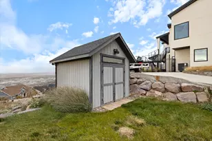 919 Parkway Dr, North Salt Lake, UT 84054 - Photo 34