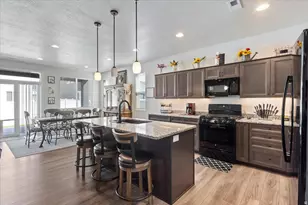 3253 S Lincoln Ln, Syracuse, UT 84075 - Photo 8