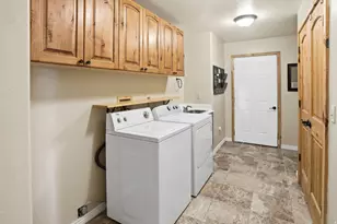 242 Cyn Vw Dr, Malad City, ID 83252 - Photo 18