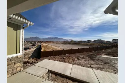 9553 S Ember Glow Ct #D, South Jordan, UT 84095 - Photo 2