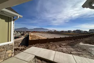 9553 S Ember Glow Ct, South Jordan, UT 84095 - Photo 2
