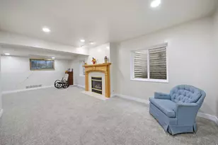 7083 Village Pl, Midvale, UT 84047 - Photo 16