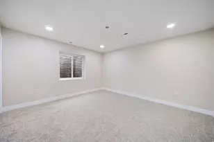 7083 Village Pl, Midvale, UT 84047 - Photo 20