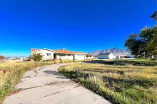 562 W Erda Way, Erda, UT 84074 - Photo 4