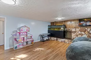 566 E 3050 N, North Ogden, UT 84414 - Photo 20