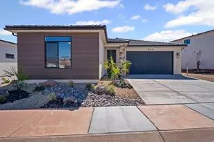1026 E Coyote Crest Dr, Washington, UT 84780 - Photo 2