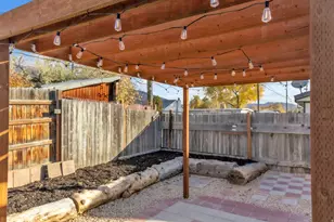 10109 S Peony Way, Sandy, UT 84094 - Photo 10