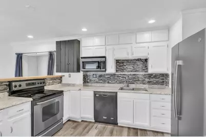 10109 S Peony Way, Sandy, UT 84094 - Photo 16