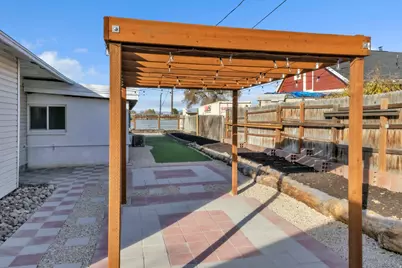 10109 S Peony Way, Sandy, UT 84094 - Photo 12