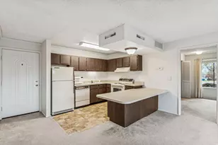 24 W Lester Ave, Murray, UT 84107 - Photo 2