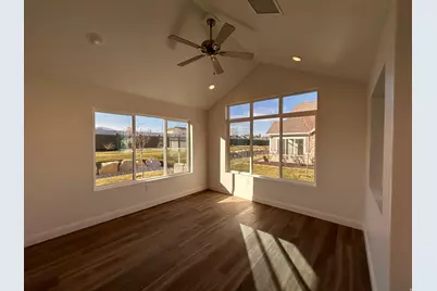 9584 S Ember Glow Ct W #D, South Jordan, UT 84095 - Photo 4