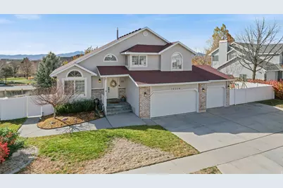 10228 S Snow Iris Way, Sandy, UT 84092 - Photo 2