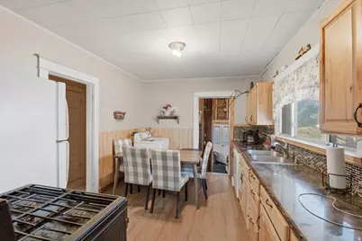 295 N 100 St W, Fillmore, UT 84631 - Photo 6
