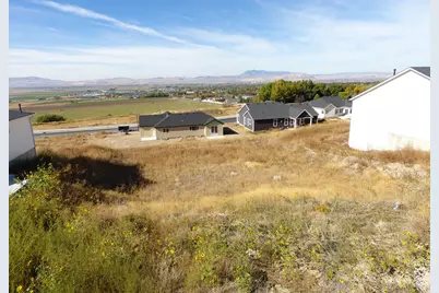 641 S 1080 E #44, Smithfield, UT 84335 - Photo 4