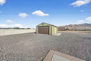 4056 N Russell Rd W, Eagle Mountain, UT 84005 - Photo 36