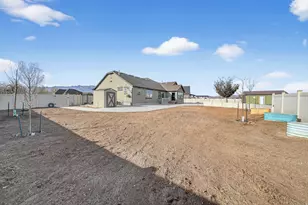 4056 N Russell Rd W, Eagle Mountain, UT 84005 - Photo 34