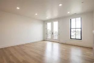 2250 E Murray Holladay Rd, Holladay, UT 84117 - Photo 12