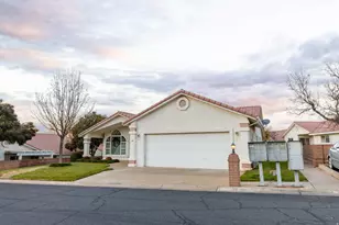 2045 S 1400 St E, Saint George, UT 84790 - Photo 2