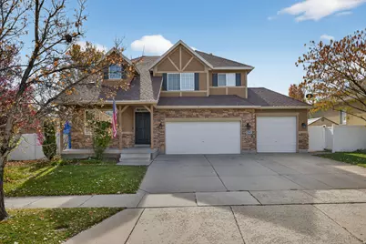 7143 W 8130 S, West Jordan, UT 84081 - Photo 2