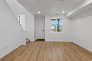 1304 E 1670 N, Payson, UT 84651 - Photo 2