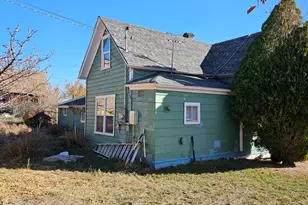 90 N 300 E, Castle Dale, UT 84513 - Photo 2