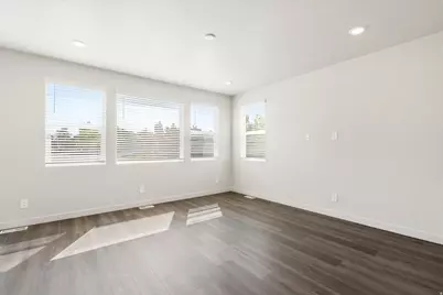 1444 N Berra Blvd #231, Tooele, UT 84074 - Photo 12