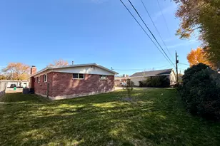 482 Vickie Ln, Clearfield, UT 84015 - Photo 18