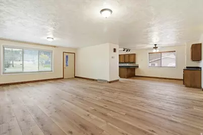 520 S 100 W, Manti, UT 84642 - Photo 2