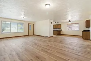 520 S 100 W, Manti, UT 84642 - Photo 2