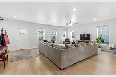 1038 S Old Towne Rd, Layton, UT 84041 - Photo 10