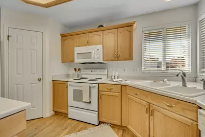 9414 S 1980 W, South Jordan, UT 84095 - Photo 10