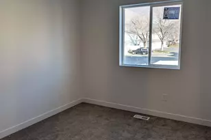 781 N Pheasantbrook Dr, Centerville, UT 84014 - Photo 16