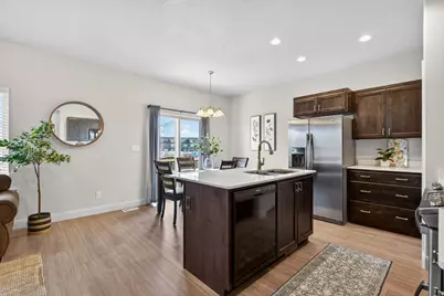 812 N Old Fort Dr, Spanish Fork, UT 84660 - Photo 6