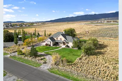 9141 N Canyon Wash Dr, Eagle Mountain, UT 84005 - Photo 10