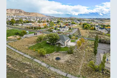 9141 N Canyon Wash Dr, Eagle Mountain, UT 84005 - Photo 12