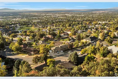 552 E Chelsea Dr, Bountiful, UT 84010 - Photo 36