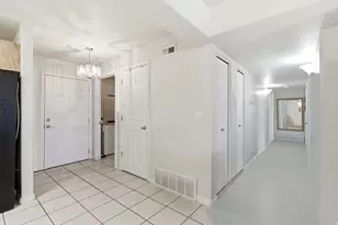 1245 E Privet Dr S, Cottonwood Heights, UT 84121 - Photo 10