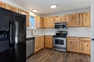 4946 S Buster St, Kearns, UT 84118 - Photo 4