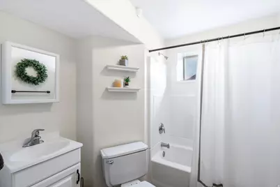 1214 N 700 W, Clinton, UT 84015 - Photo 22