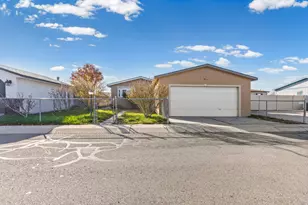 5055 W 3000 S, West Valley, UT 84120 - Photo 14