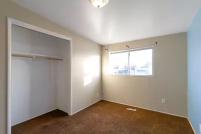 654 Colonial St, Layton, UT 84041 - Photo 6