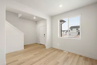 933 N 200 E #32, Santaquin, UT 84655 - Photo 6