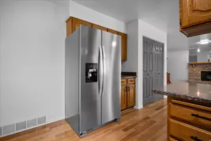 146 S Coleman St, Tooele, UT 84074 - Photo 8