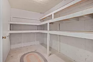 146 S Coleman St, Tooele, UT 84074 - Photo 32